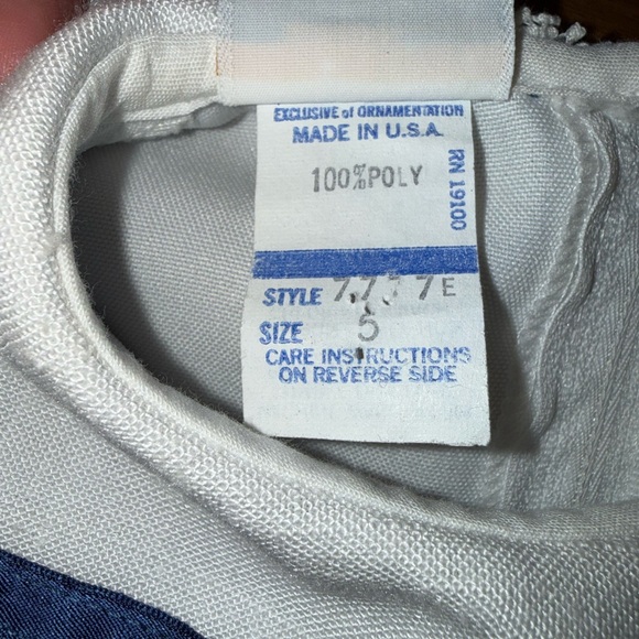 Girl’s size 5 vintage sailor dress. White with blue trim. - Picture 4 of 7